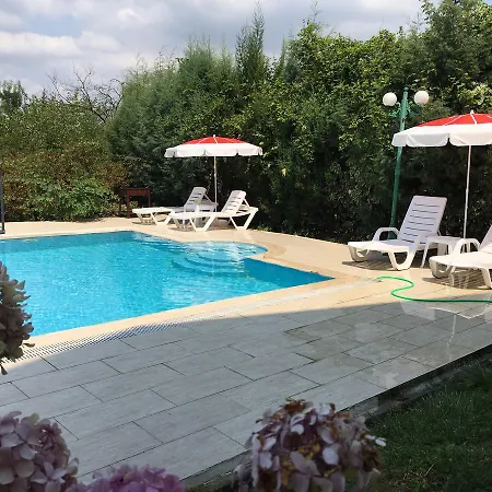 Villa Sultan Konagi Genis Bahce Ozel Havuz *